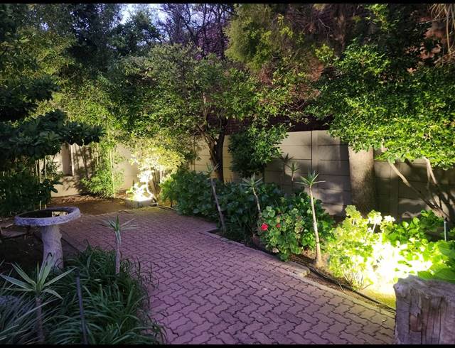 4 bed property to rent in WORCESTER CENTRAL